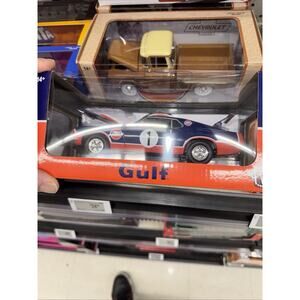 M2 Golf 1:24 Mustang